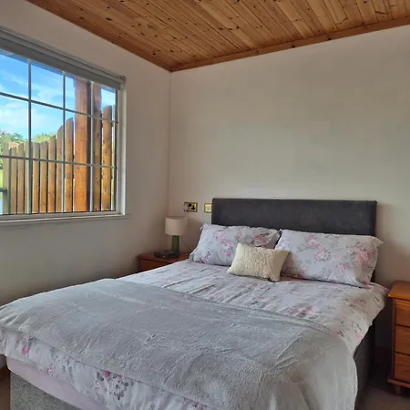 Waterfront - North Chalet *